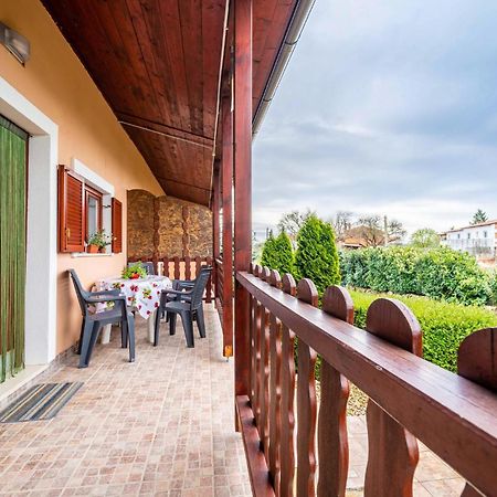 Amazing Apartment In Krnica With Kitchen Εξωτερικό φωτογραφία