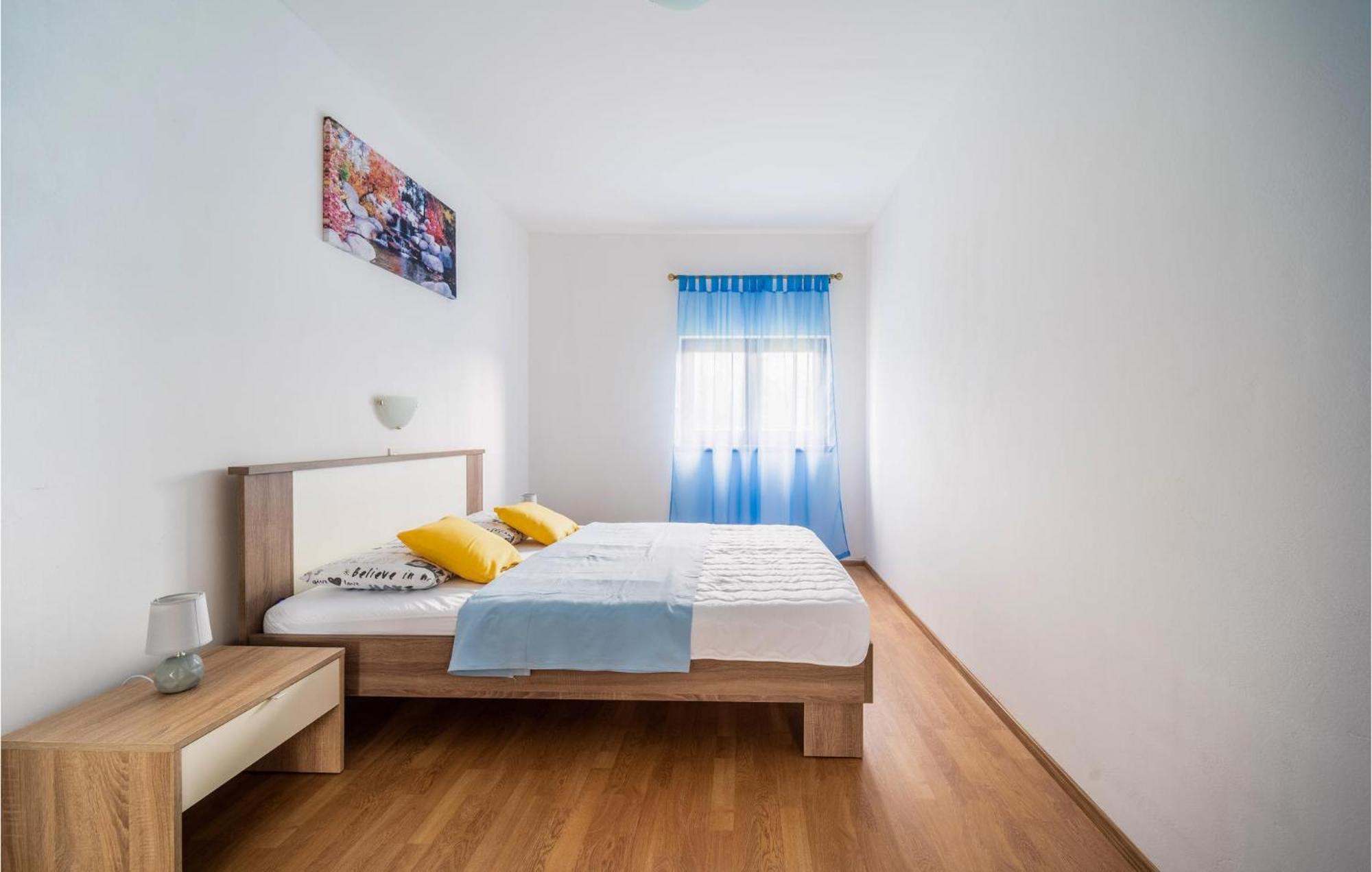 Amazing Apartment In Krnica With Kitchen Εξωτερικό φωτογραφία
